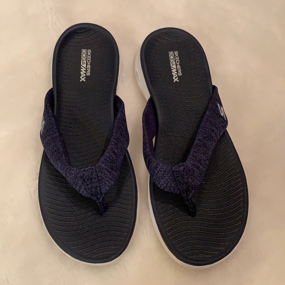 As new. Skechers